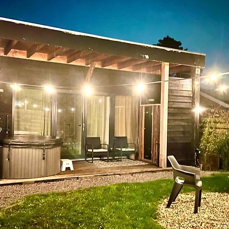 Family House With Garden & Jacuzzi & Sauna Near Amsterdam Vijfhuizen Eksteriør bilde