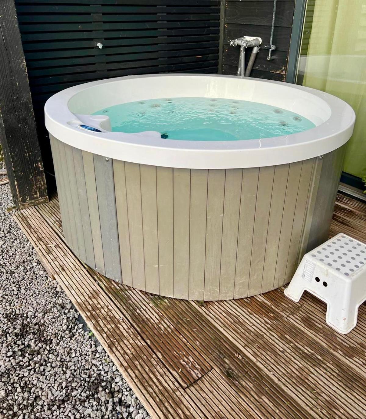 Family House With Garden & Jacuzzi & Sauna Near Amsterdam Vijfhuizen Eksteriør bilde